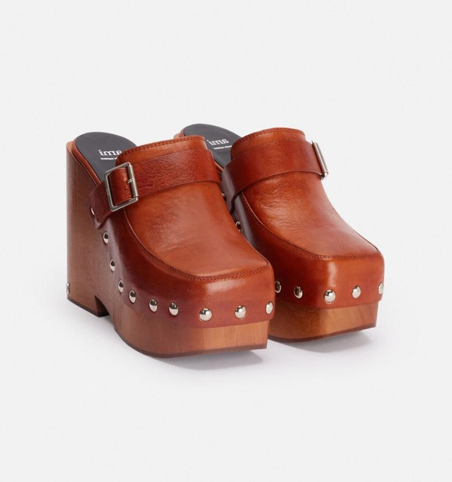 Ami Paris Close Toe Clogs Brown | ami_US619