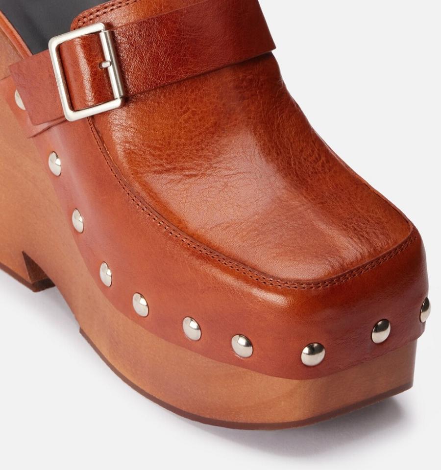 Ami Paris Close Toe Clogs Brown | ami_US619